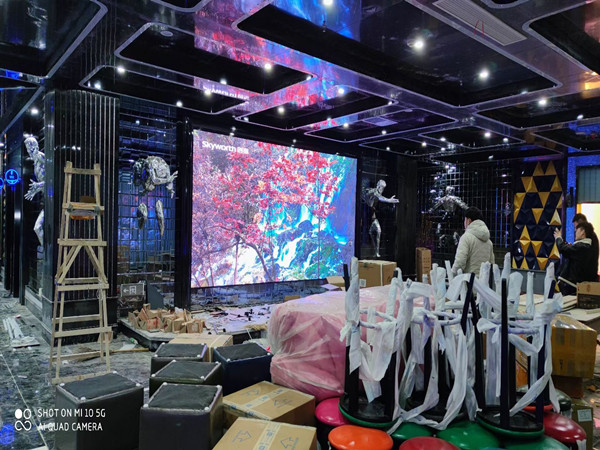 鼓楼室内P2.5全彩显示屏